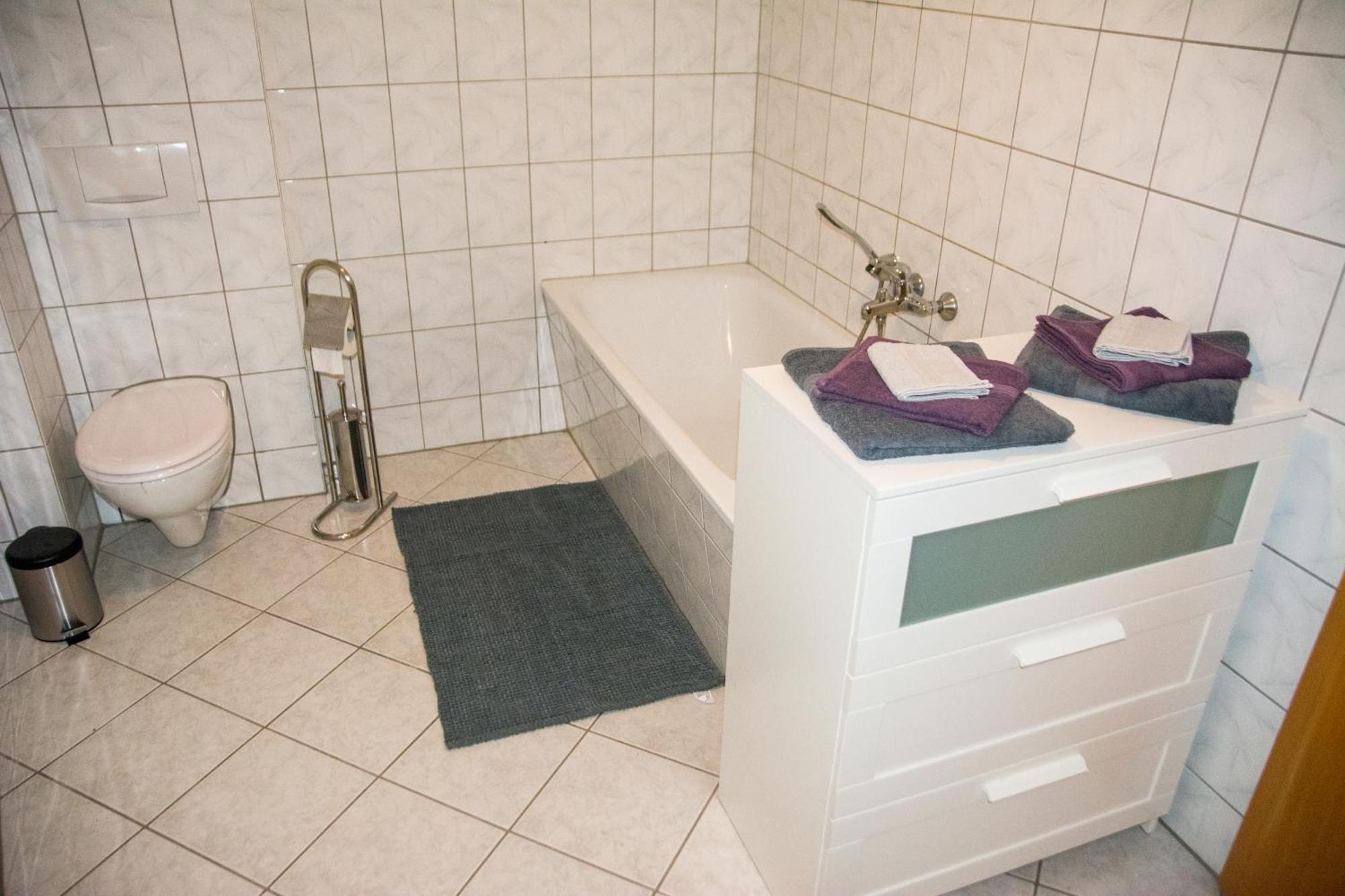 Schoene 2-Raum-Wohnung Im Zentrum Waltershausens Exteriér fotografie